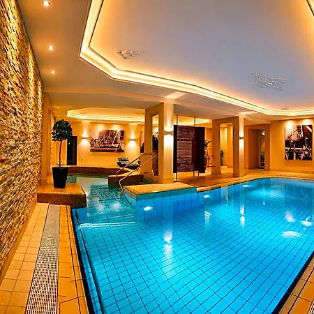 فندق Gruettner Mit Eigenem Sole Thermal Schwimmbad 32 Grad Und Saunalandschaft Westernkotten
