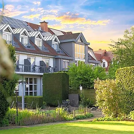 Gruettner Mit Eigenem Sole Thermal Schwimmbad 32 Grad Und Saunalandschaft * Westernkotten