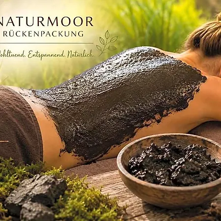 Gruettner Mit Eigenem Sole Thermal Schwimmbad 32 Grad Und Saunalandschaft فندق
