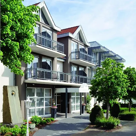 Gruettner Mit Eigenem Sole Thermal Schwimmbad 32 Grad Und Saunalandschaft Otel Westernkotten