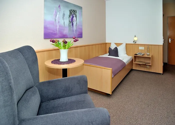 Gruettner Mit Eigenem Sole Thermal Schwimmbad 32 Grad Und Saunalandschaft Westernkotten