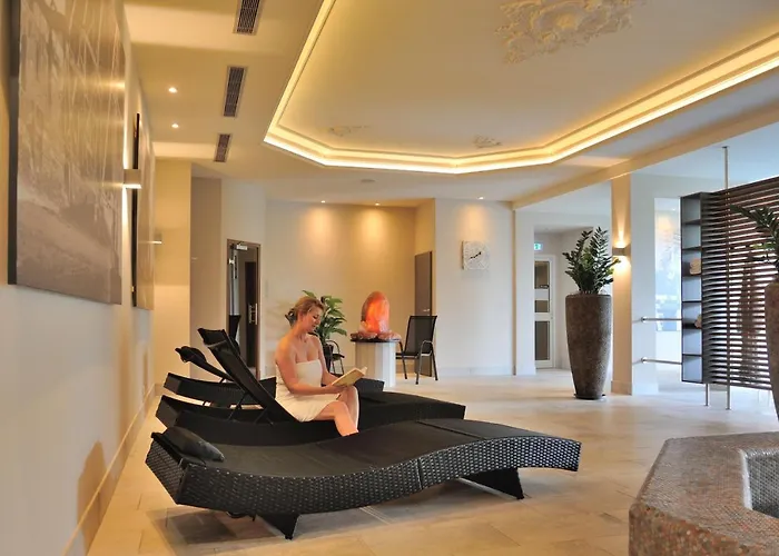 Gruettner Mit Eigenem Sole Thermal Schwimmbad 32 Grad Und Saunalandschaft Otel *